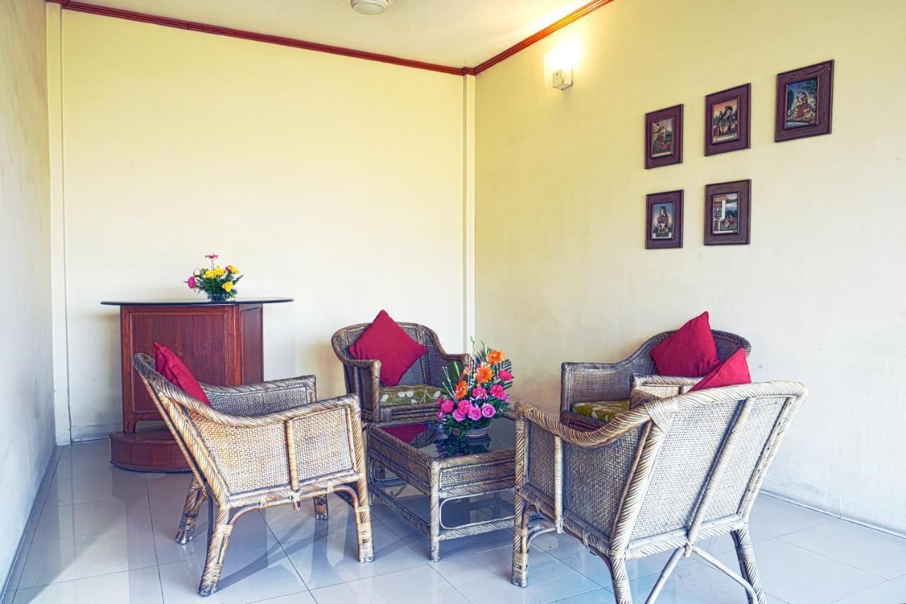 Landmark Hotels Guwahati Buitenkant foto