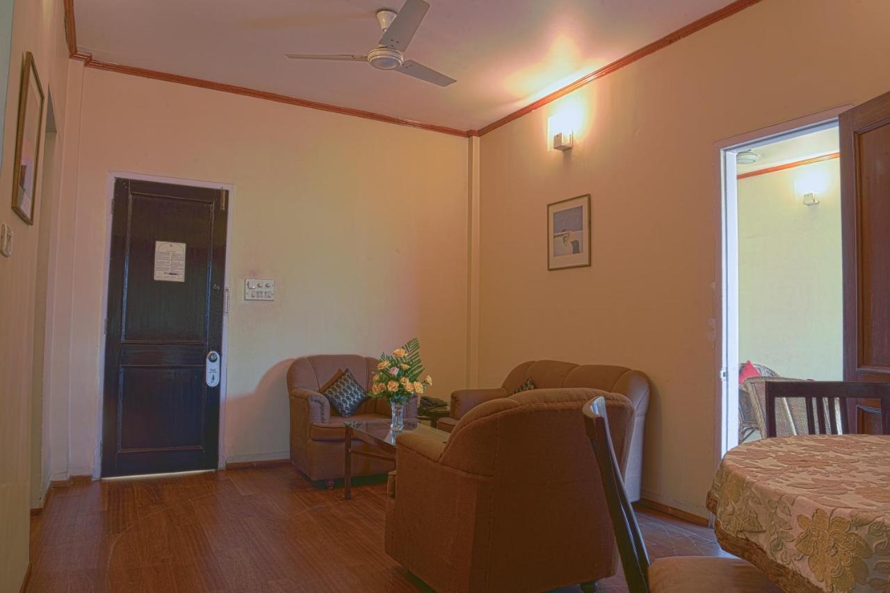 Landmark Hotels Guwahati Buitenkant foto